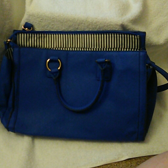Just Fab Blue tote w goldtone chain hardware - Picture 2 of 4